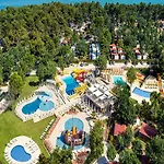 Feriepark Easyatent Tent Lanterna Červar-Porat